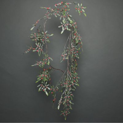 frosted red berry misletoe garland 180cm