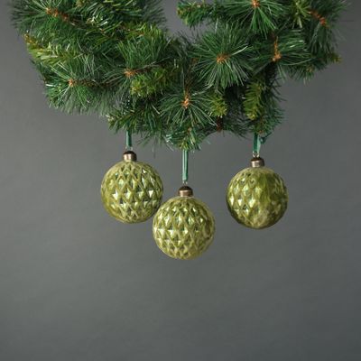 Aine 8cm Glass Velvet Diamond Green Bauble (S/4)