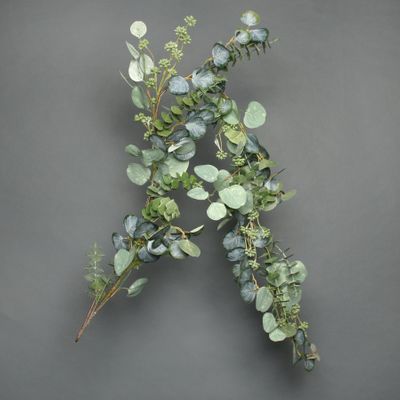 Eucalytus and white berry Garland 150cm