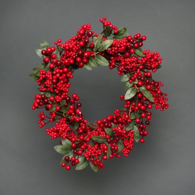 Red berry and leaves wreath 52cm  